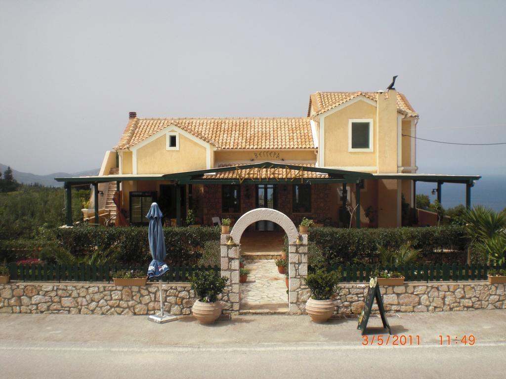 Vasilikiádhes Vegera Apartments מראה חיצוני תמונה